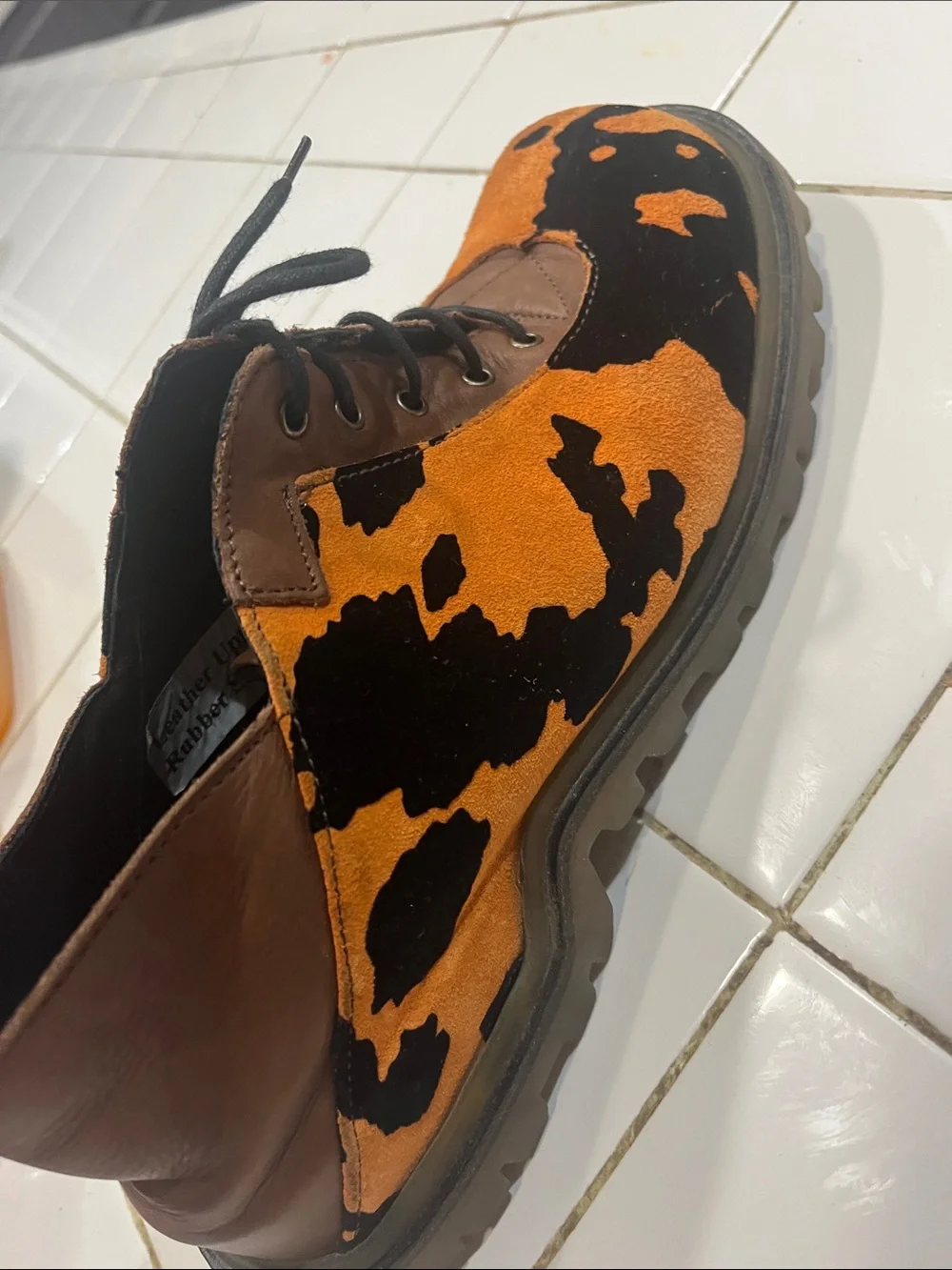 Wind made in Italy orange and brown and black cowhide print size 39
